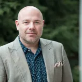 V roce 2020 Jiří Devát spoluzaložil Nadační fond Filantia.