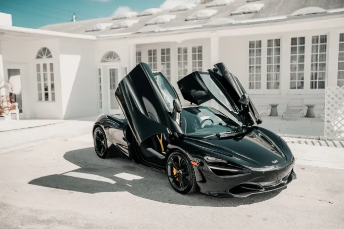 Zdroj: Facebook McLaren Automotive (https://www.facebook.com/mclarenautomotive/)
