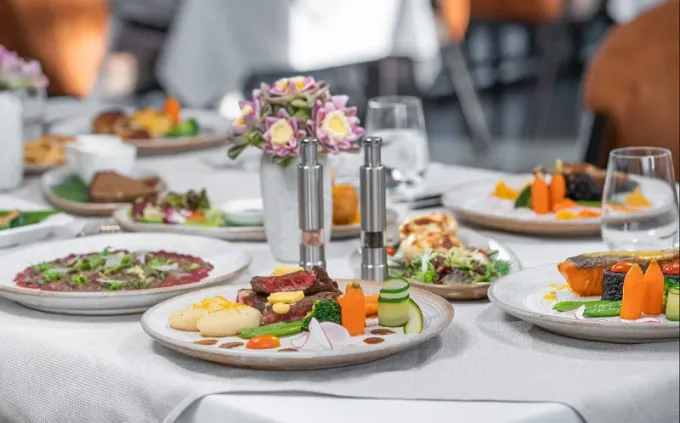 pokrmy v restauraci Zest